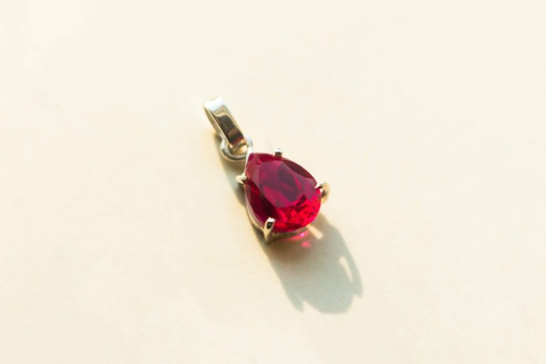 ruby pendant - how to value yourself
